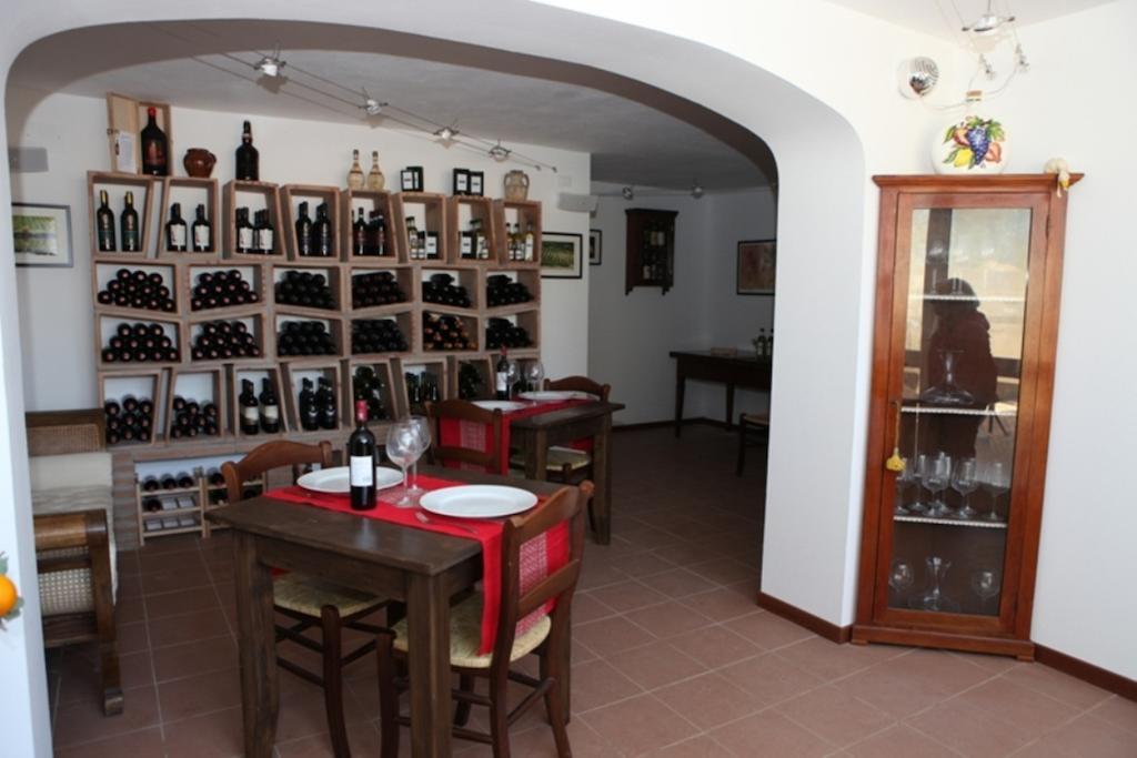 Vigna Lontana Vila Montescudaio Exterior foto